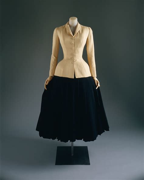 christian dior premiere collection|new look 1947 Christian Dior.